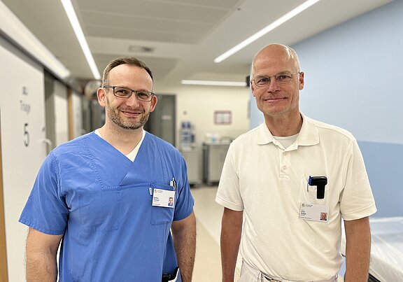 Steffen Tuleweit, Chefarzt Internistische Intensivmedizin, und PD Dr. Dirk Pabst, Chefarzt für die Zentrale Notaufnahme (ZNA)