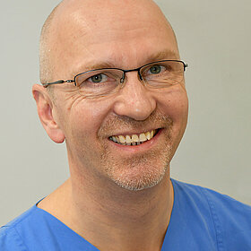 Leitender Arzt der Gef&auml;&szlig;chirurgie Dr. med. J&ouml;rn Pfeiffenberger 