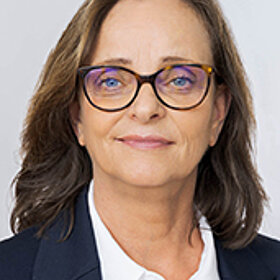 Leitende Diplom-Musiktherapeutin Dorothea K&auml;ding