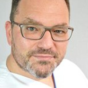 Oberarzt Dr. med. Martin Schulz