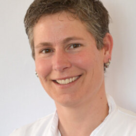 Leitende &Auml;rztin der Phlebologie Alexandra H&ouml;fs