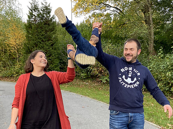 Henry mit seinen Eltern