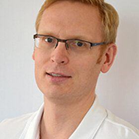 Oberarzt Dr. med. Daniel Hinck