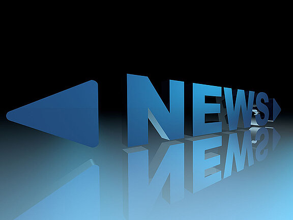 Buchstaben, die das Wort NEWS bilden mit Pfeilen nach links und rechts